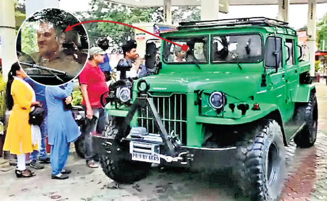Dhoni spotted driving Nissan Jonga