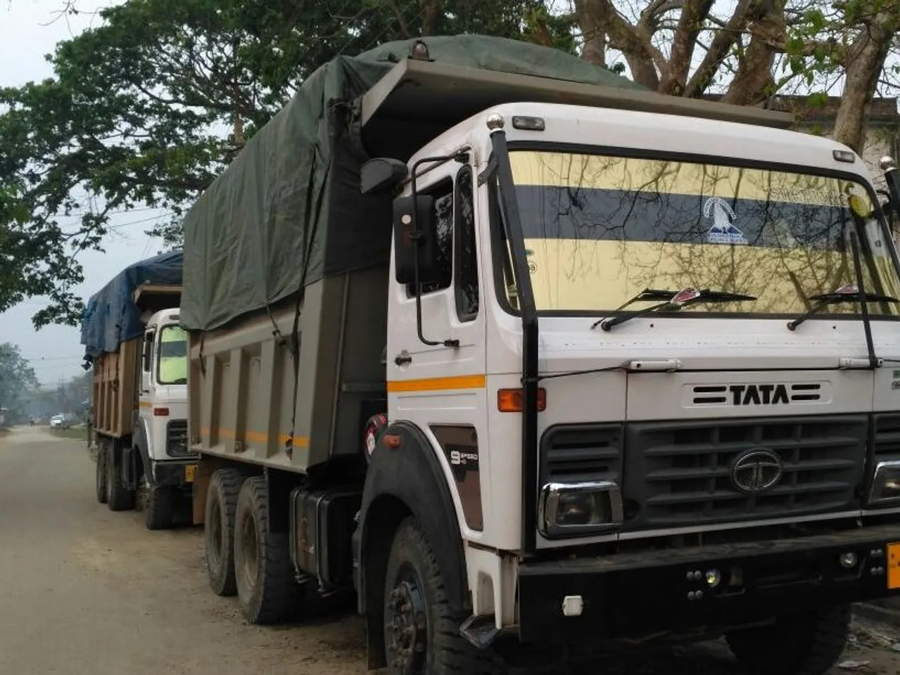 Basistha: 2 Coal Laden Trucks Seized, 3 Held