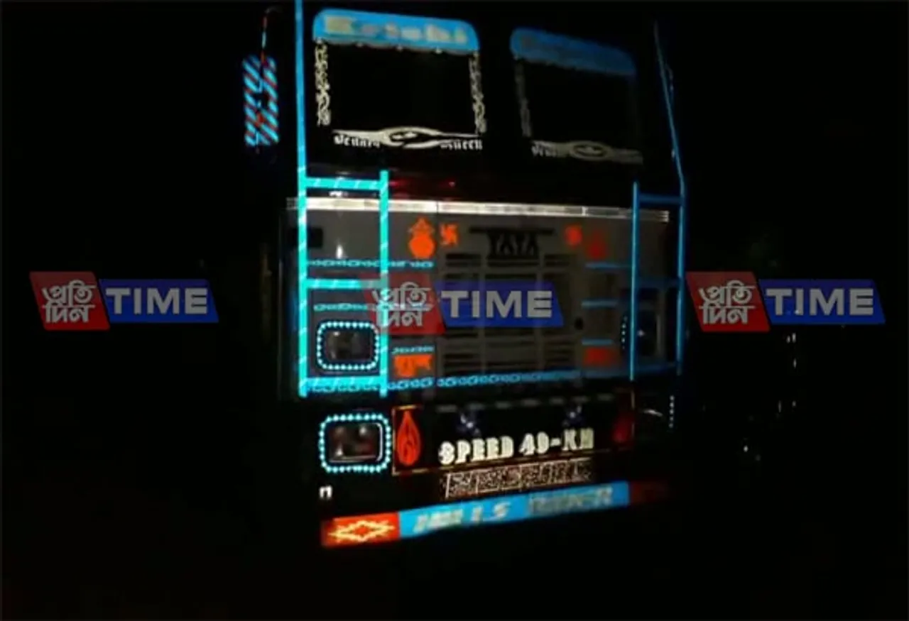 Illegal wood laden trucks seized in Mariani and Amguri