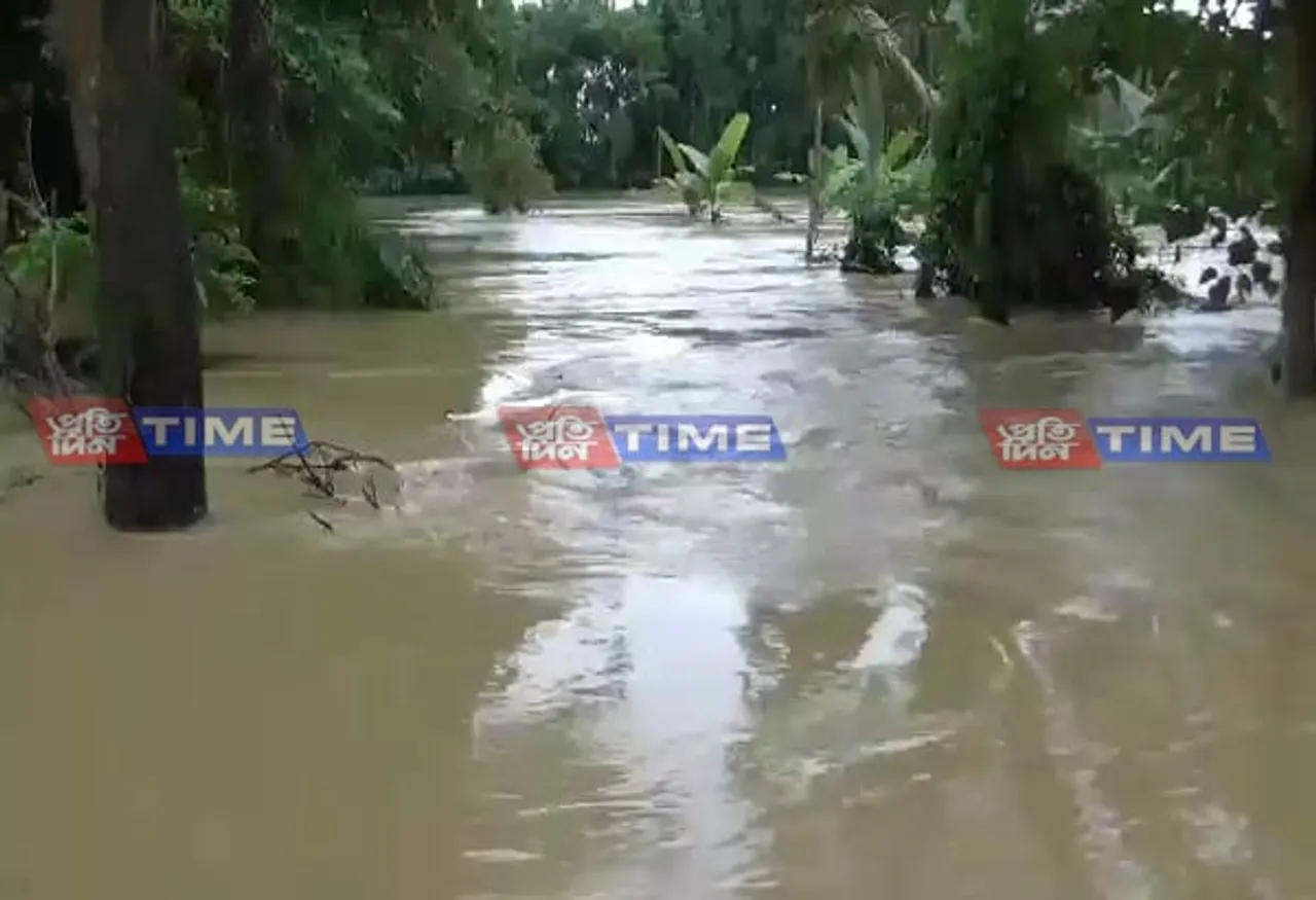 Rising water of Kapili River causes havoc