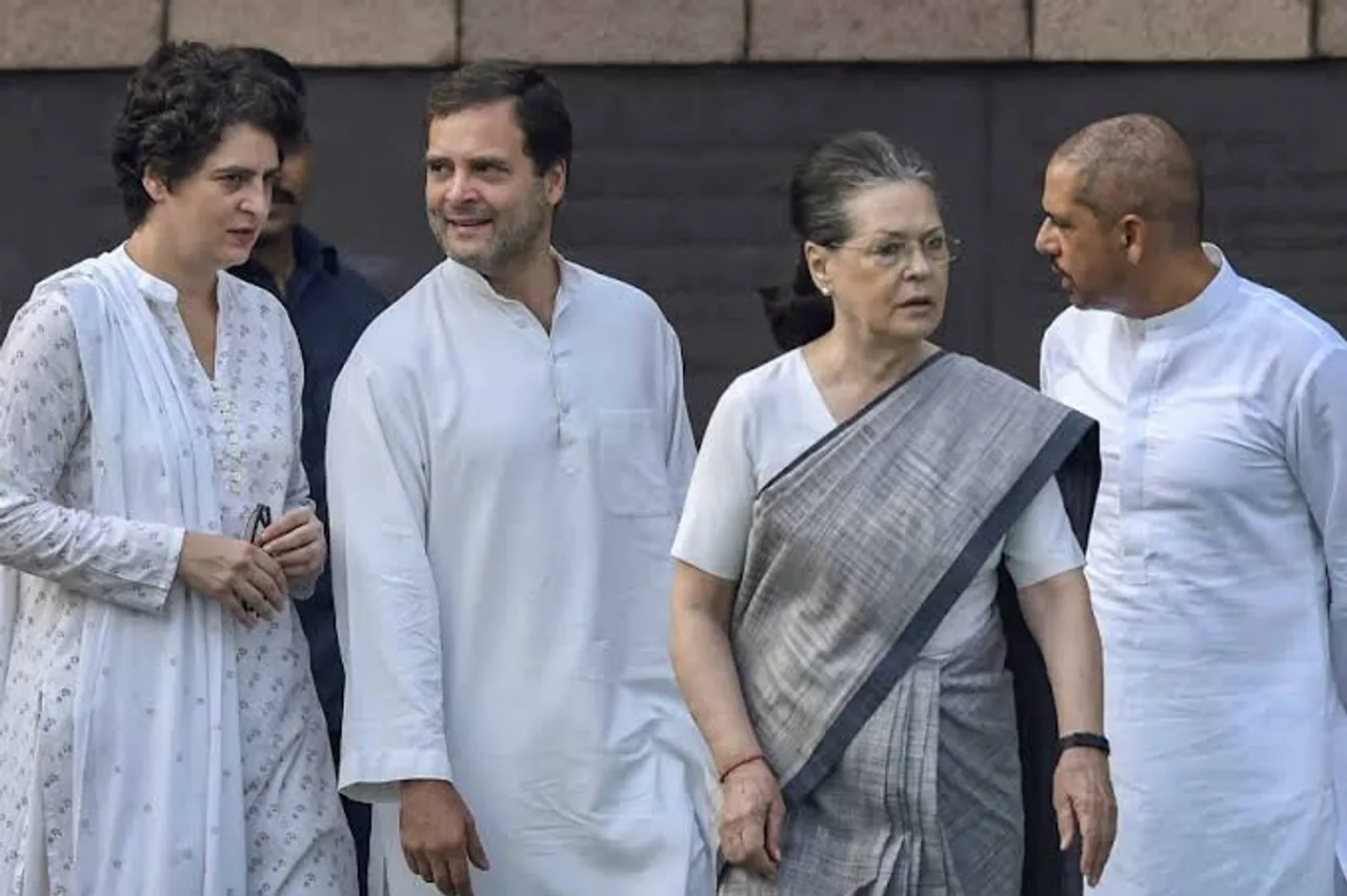 Gandhi family loses SPG security cover