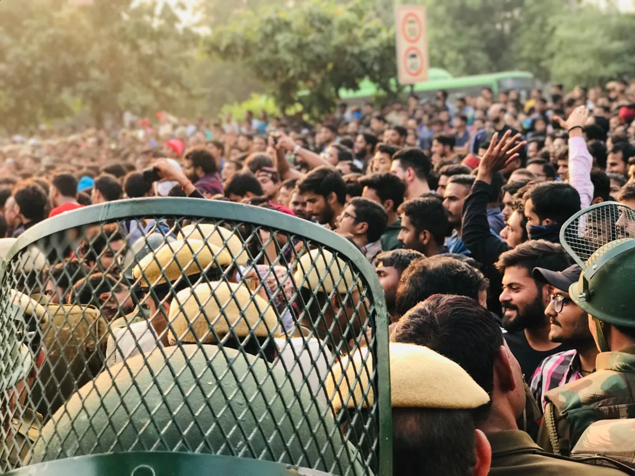 JNU to rollback hostel fee hike