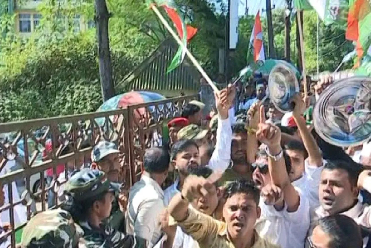 Midday meal: Youth Congress, NSUI stage protest