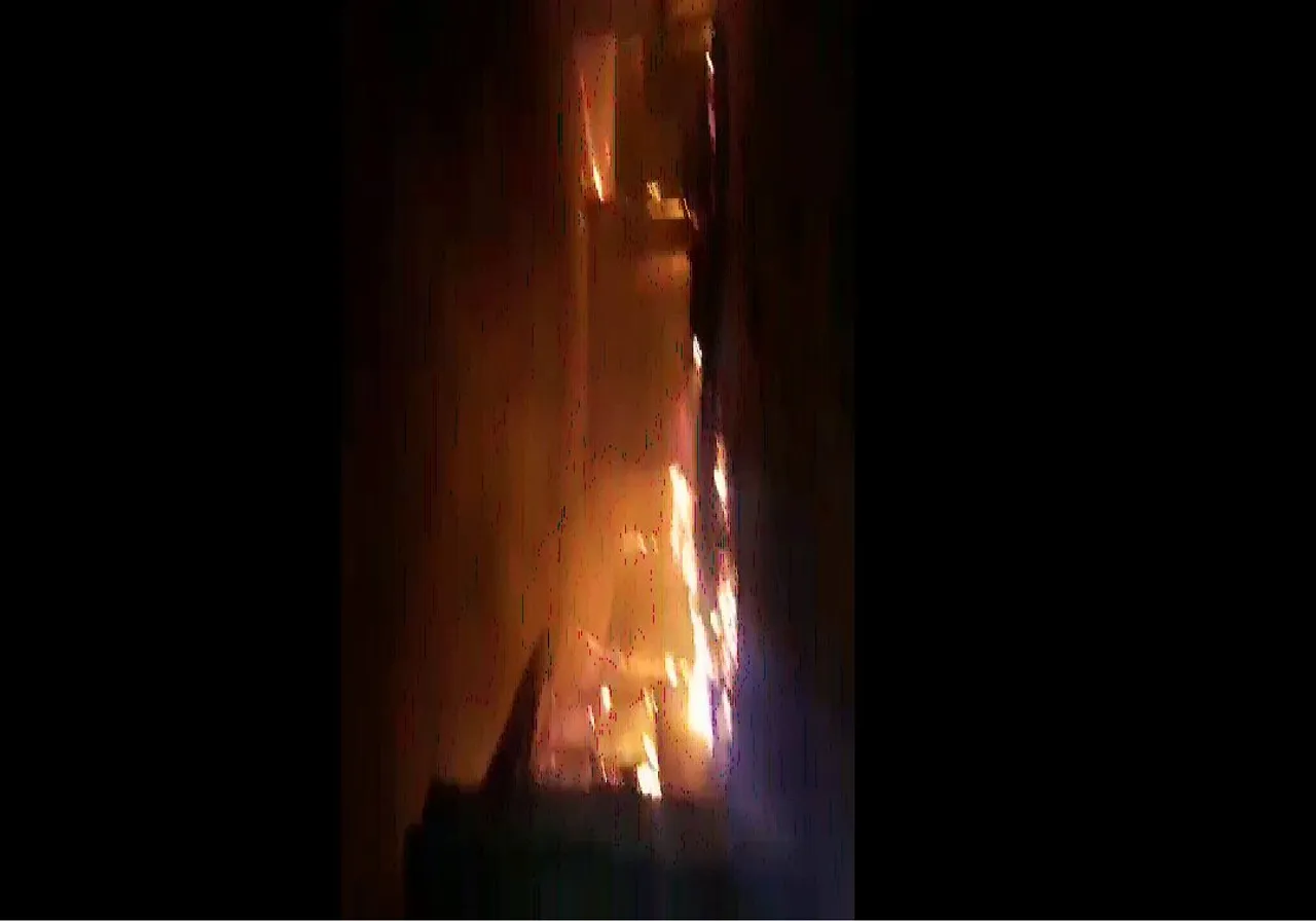 Massive fire Breaks Out at Orang