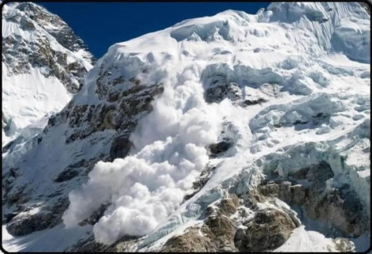 Siachen: Avalanche hits Indian Army team