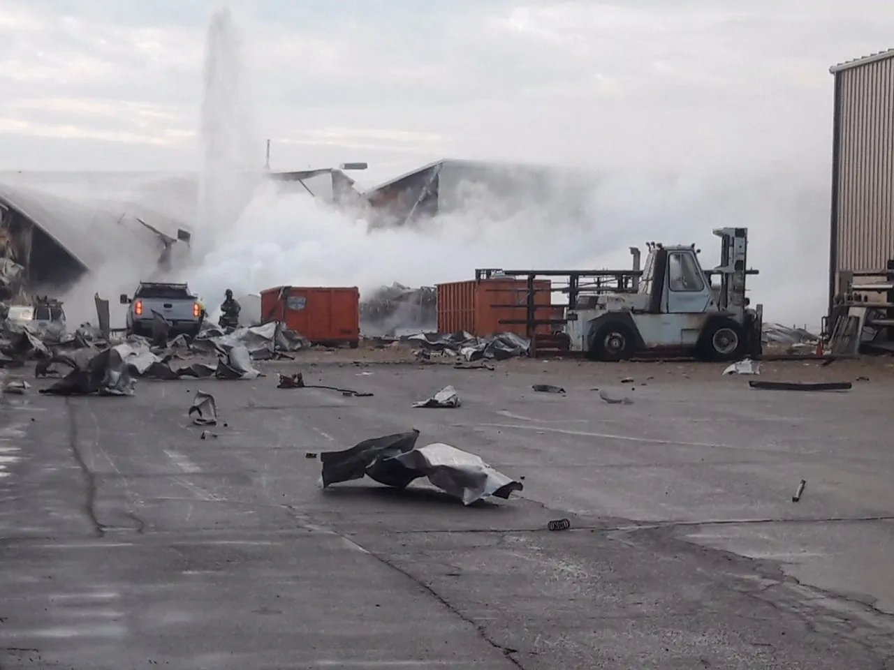 Explosion at Kansas aircraft plant injures 15