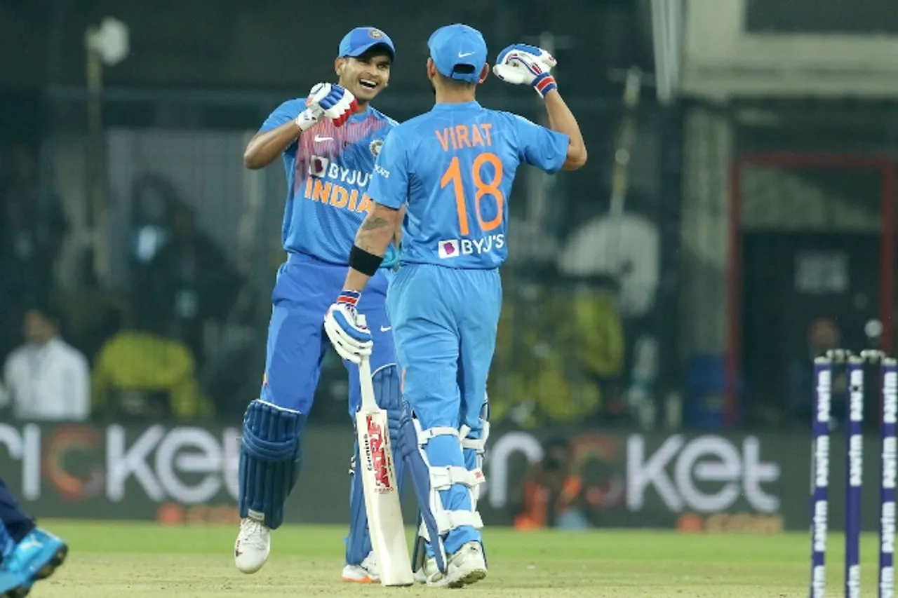 India beat Sri Lanka by 7 wickets