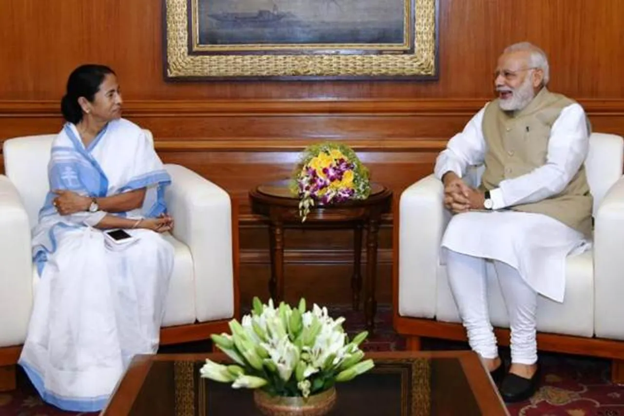 Mamata Meets PM Modi, Asks to Withdraw CAA