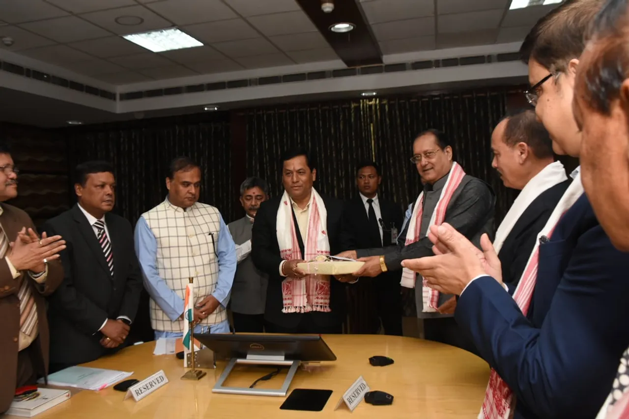 Clause VI report handed over to Sonowal