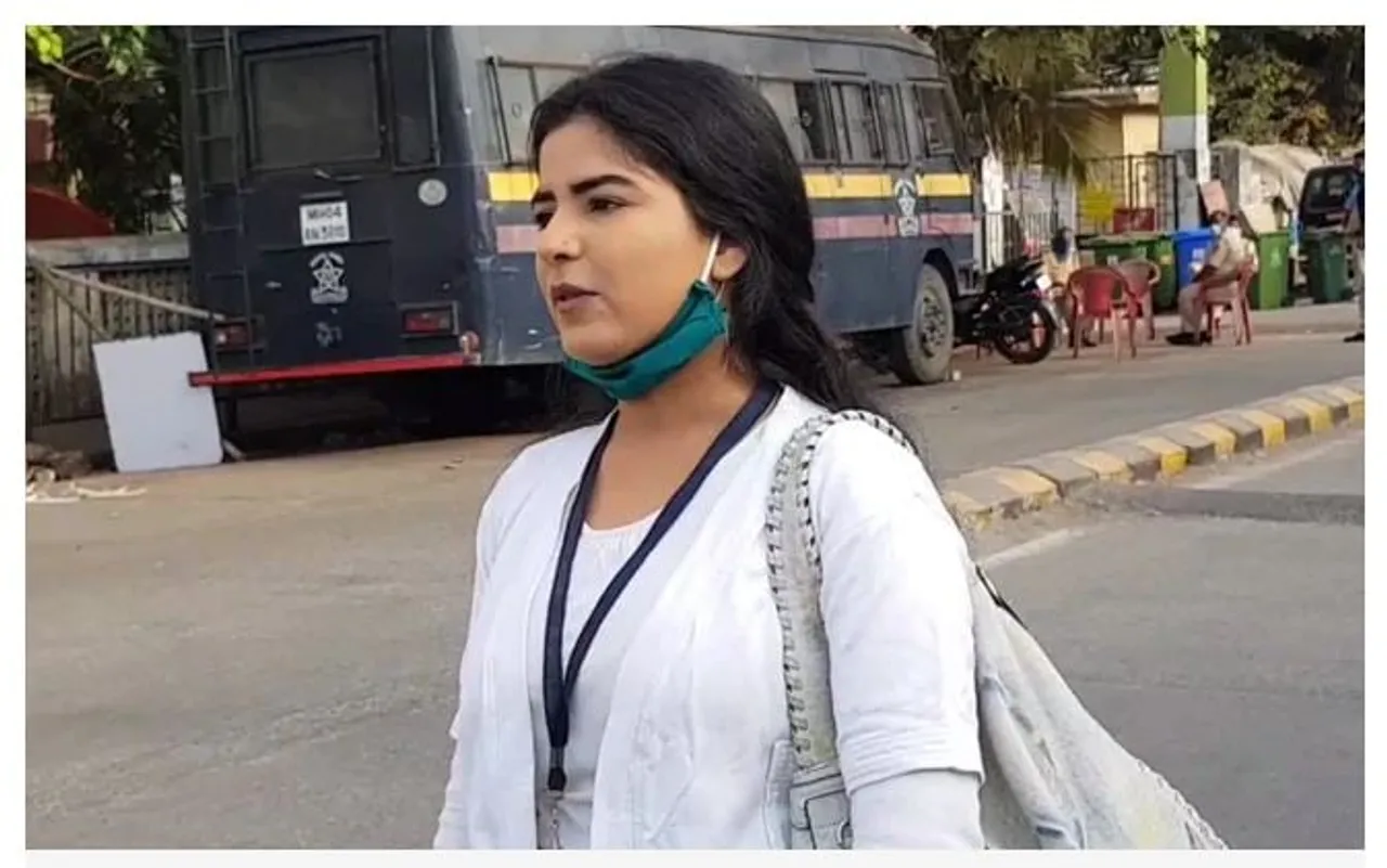Bollywood actress becomes nurse to serve patients