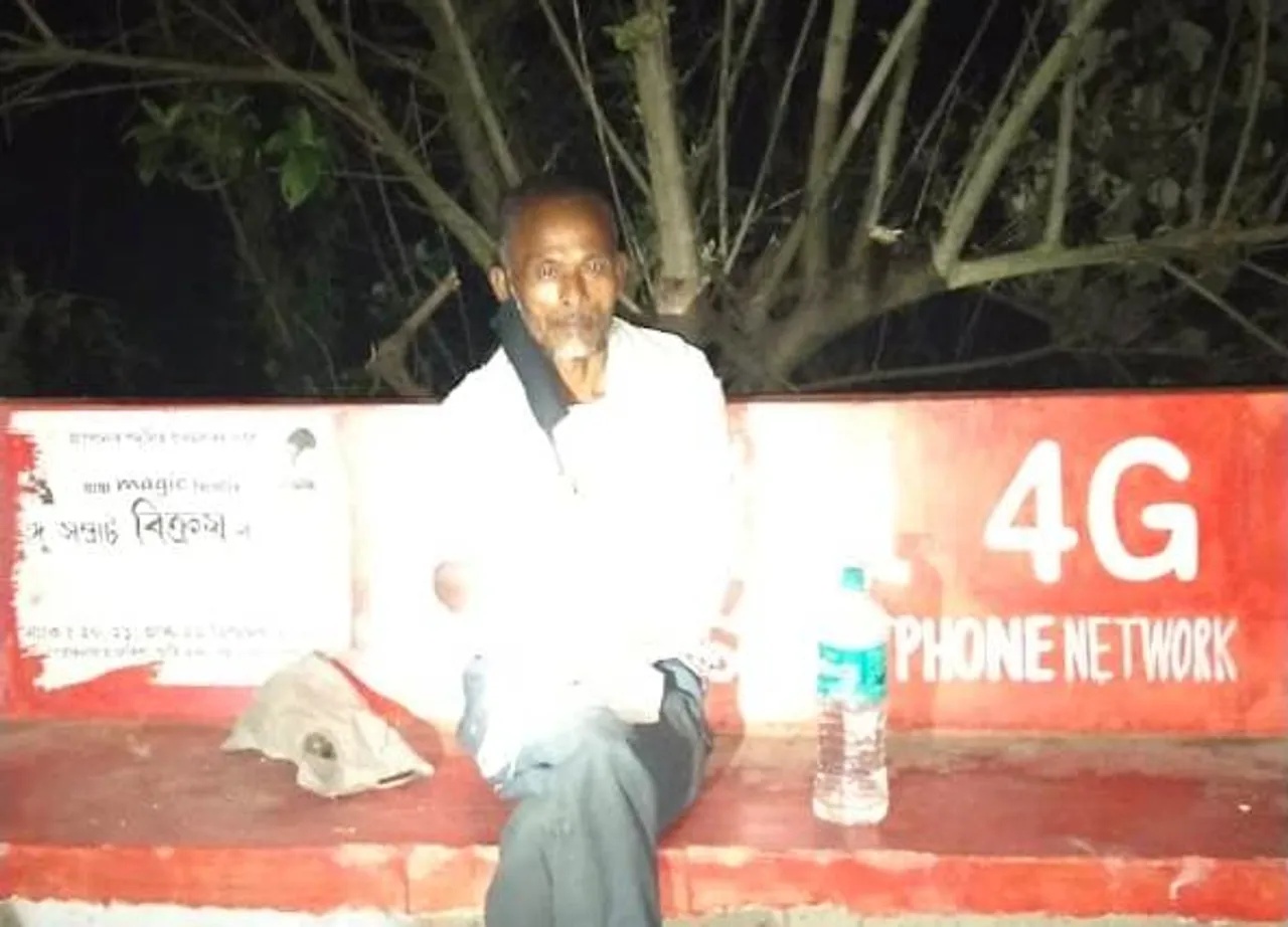 Jadav Gogoi reaches Nagaon from Ahmedabad by walk