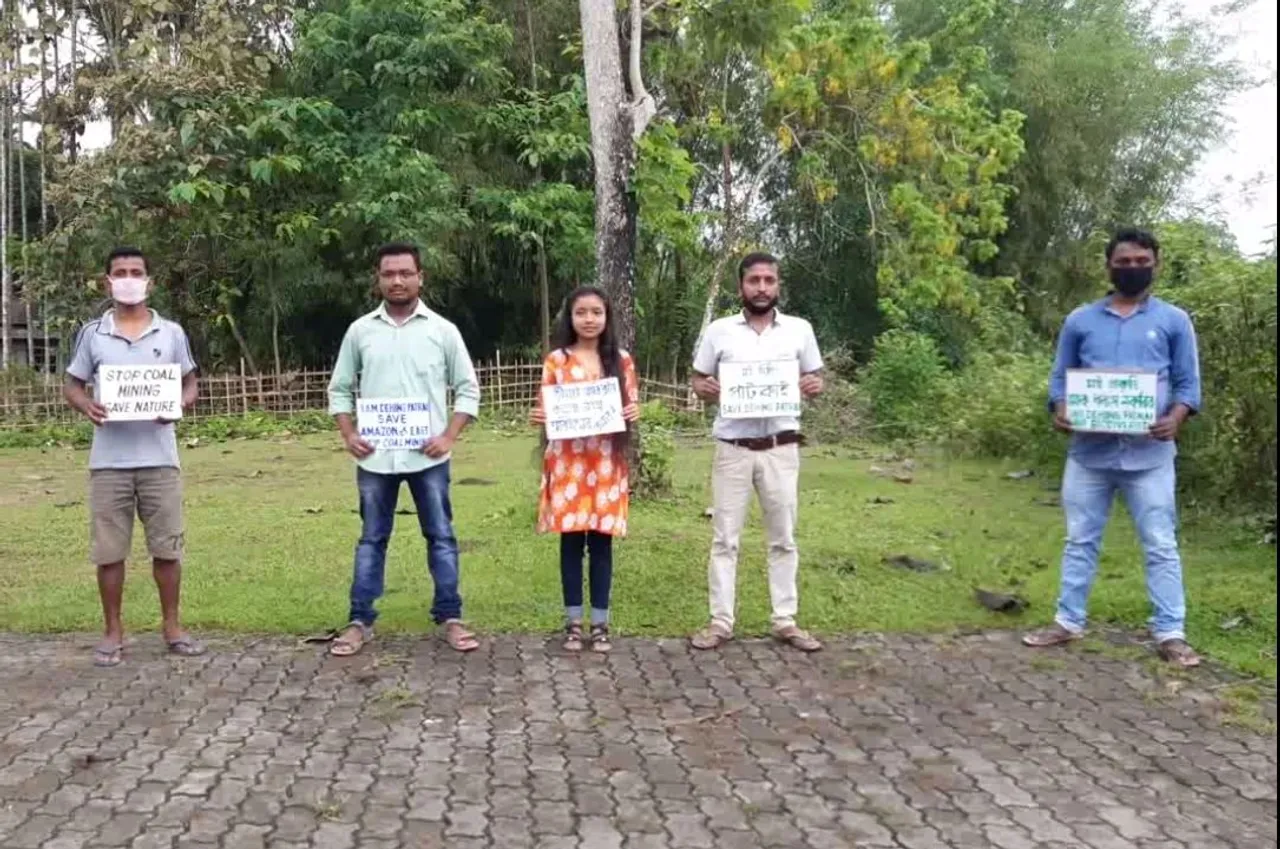 Protest Erupts at Kaziranga Against Coal Mining in Dehing Patkai
