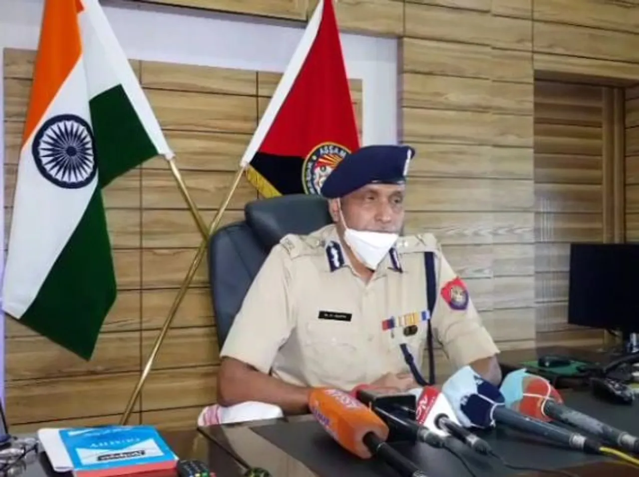 Covid-19: Guwahati police cops up in action in civil avatar!