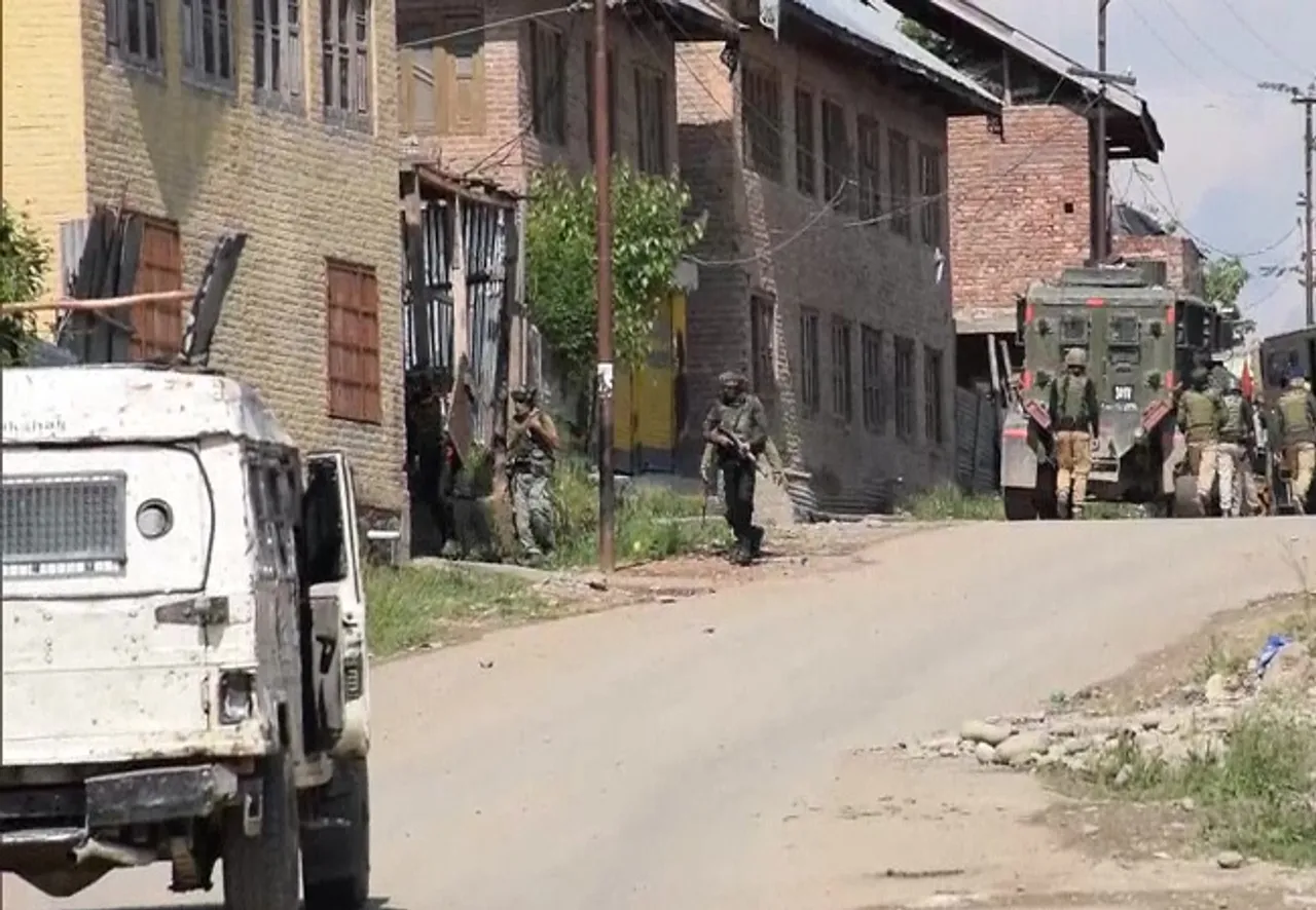 J&K: 3 J-e-M Terrorists Killed in an Encounter at Pulwama