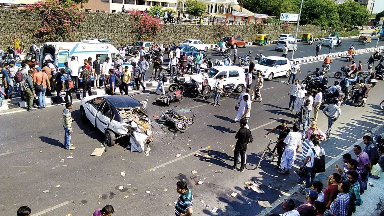 Rangiya: 2 journalists injured in road accident