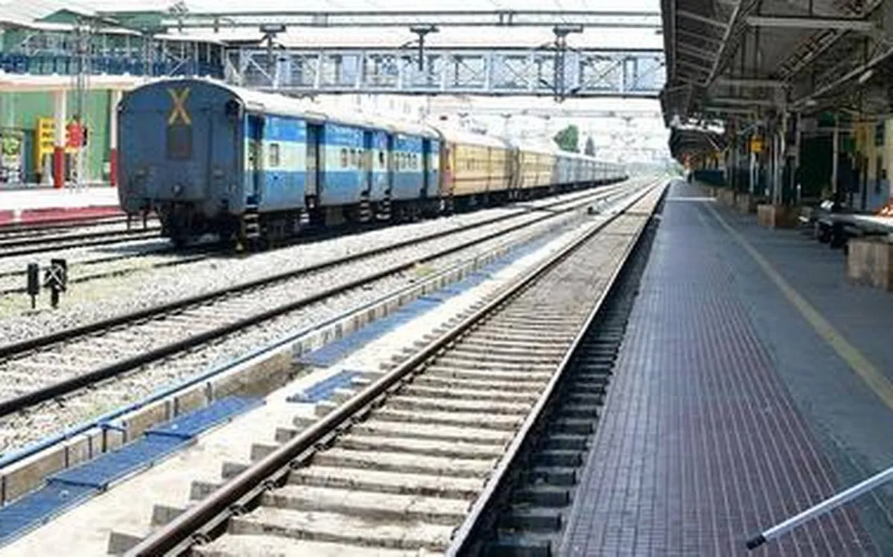 Tinsukia: 3 rail employees test COVID-19+
