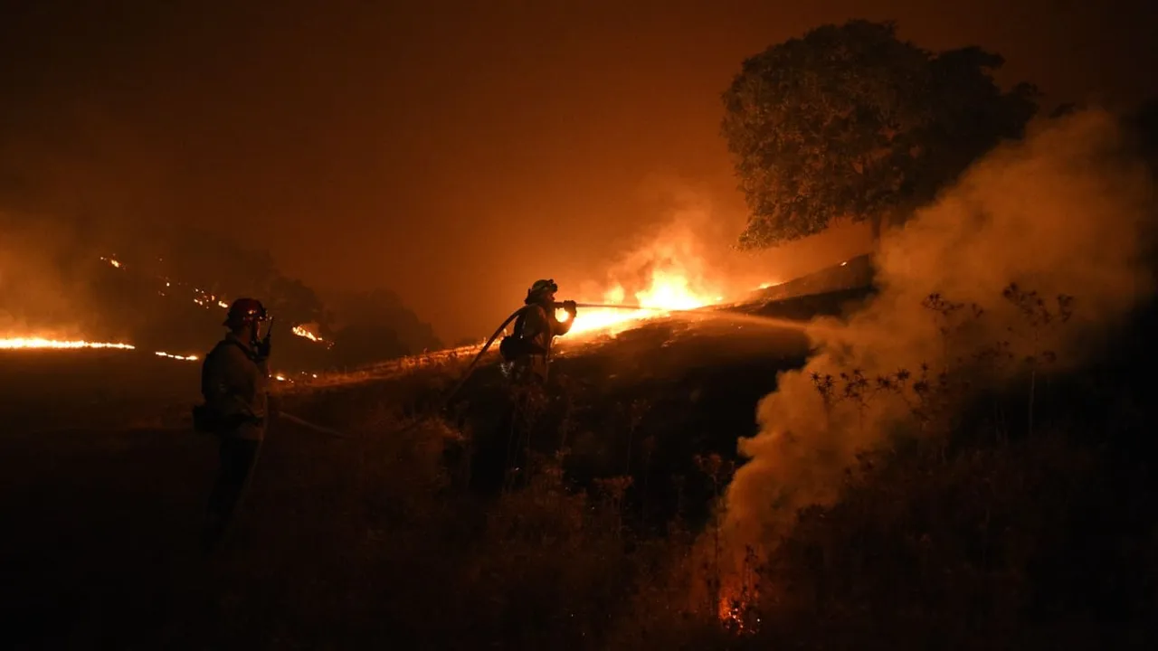 State Of Emergency Declared in California as Wildfire Intensifies