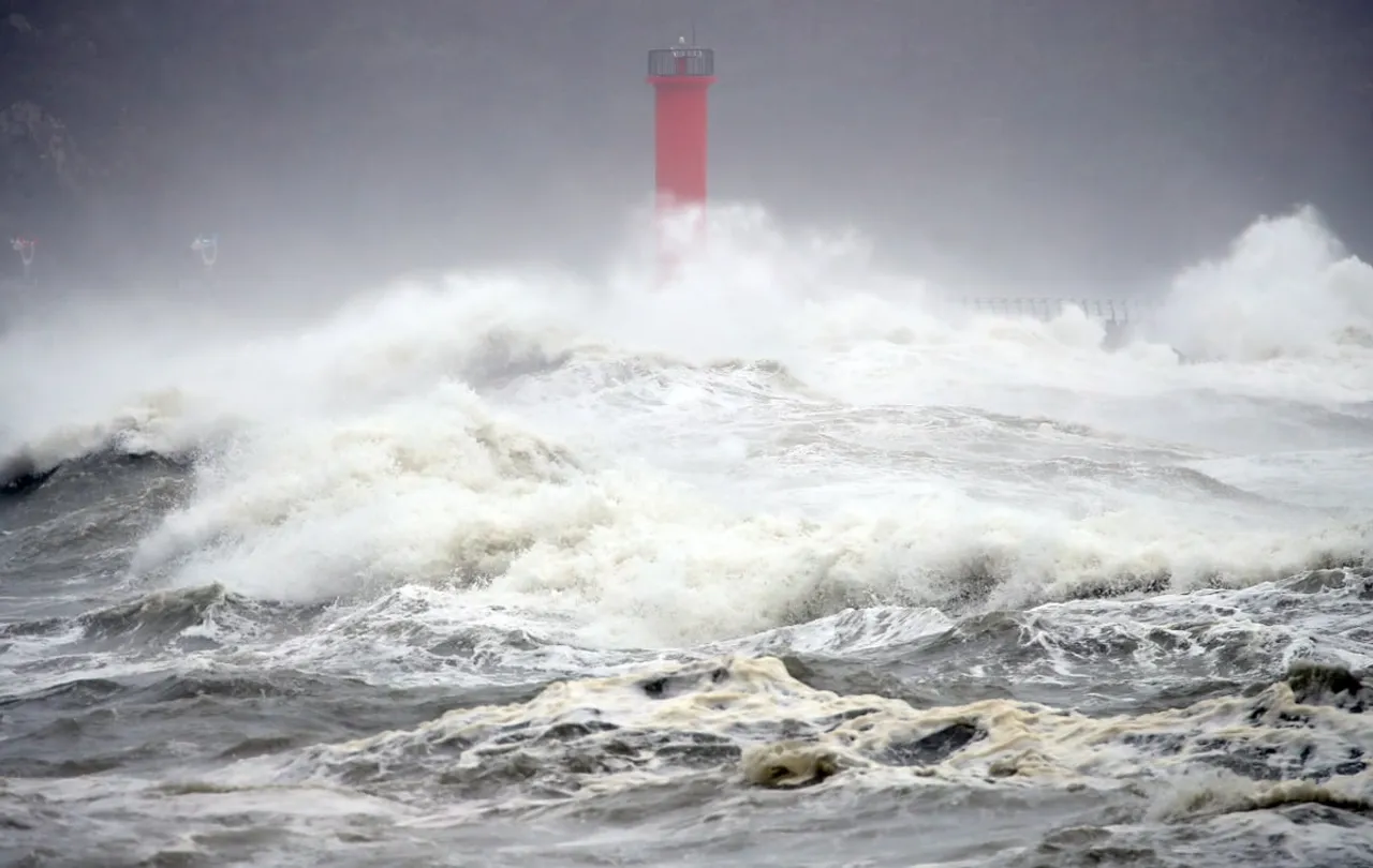 Typhoon ‘Haishen’ Slams South Korea