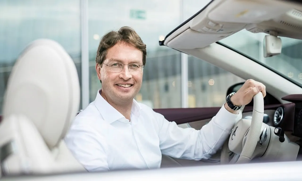 Automobile Giant Daimler Makes India Global Base
