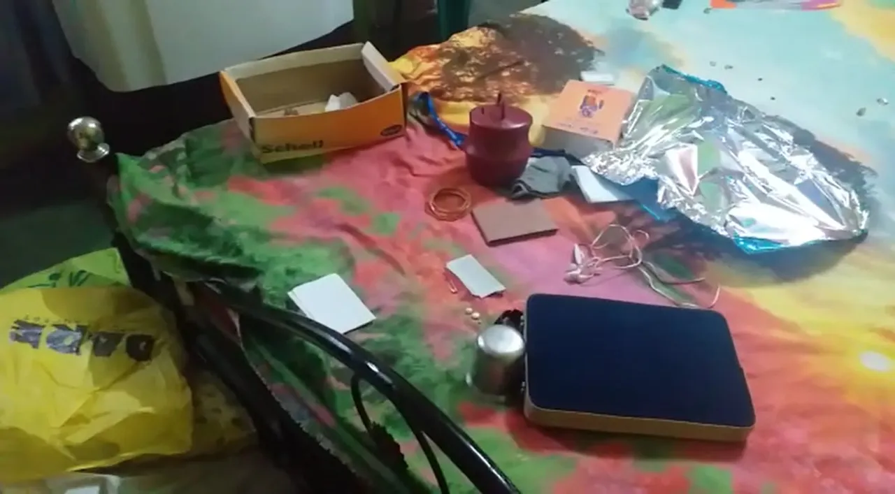 Gold Jewellery, Ornaments Stolen From House