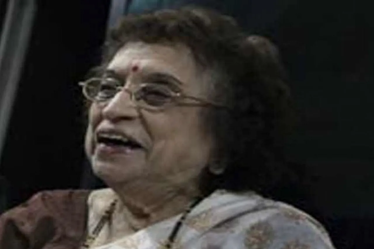 Veteran Communist Leader Roza Deshpande Passes Away