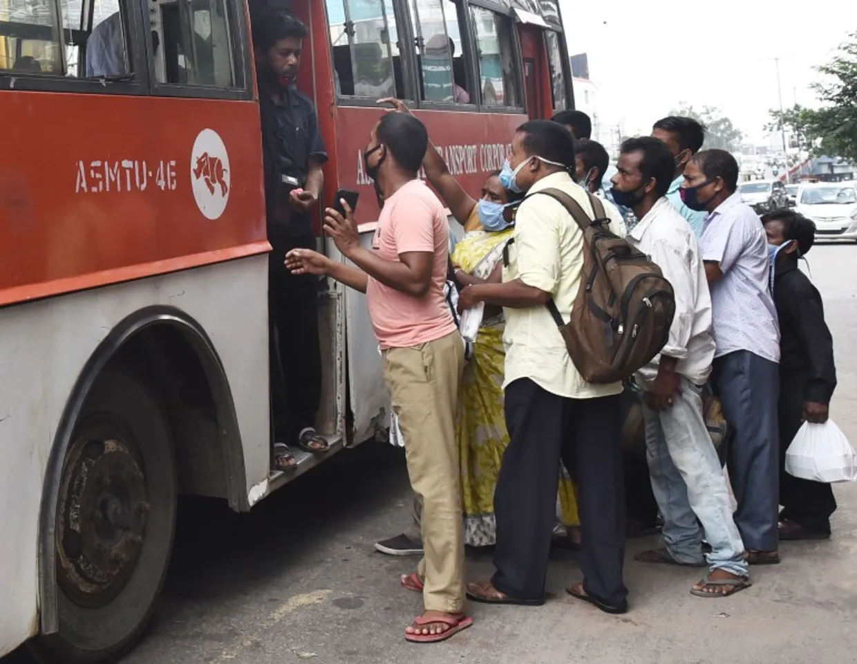 AAMTA’s Bus Strike Disrupts Normal Life