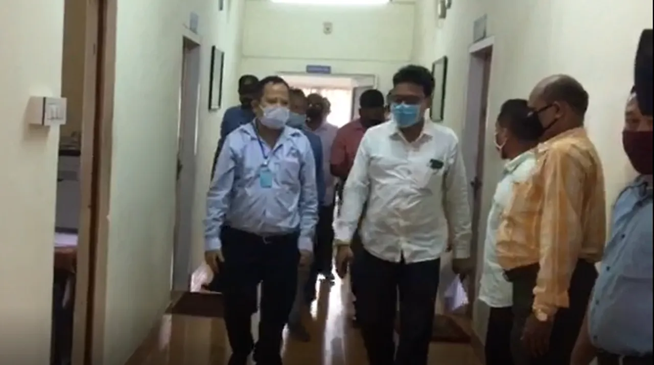 3 Govt Officers Arrested In Alleged Rice Scam