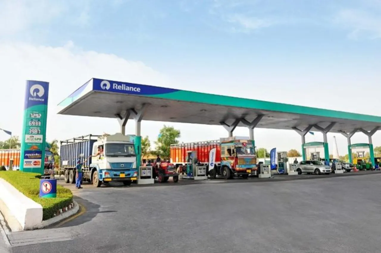 India To Double Oil Refining Capacity In 5 Years