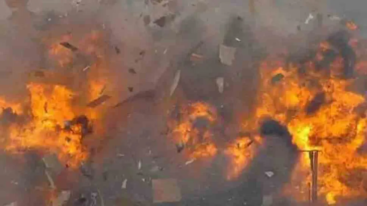 Mumbai: 20 Injured In Cylinder Explosion