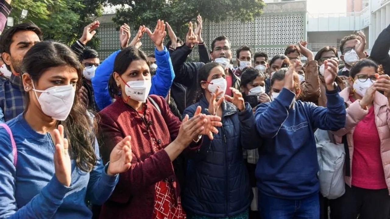 Delhi: AIIMS Nurses Call Off Strike