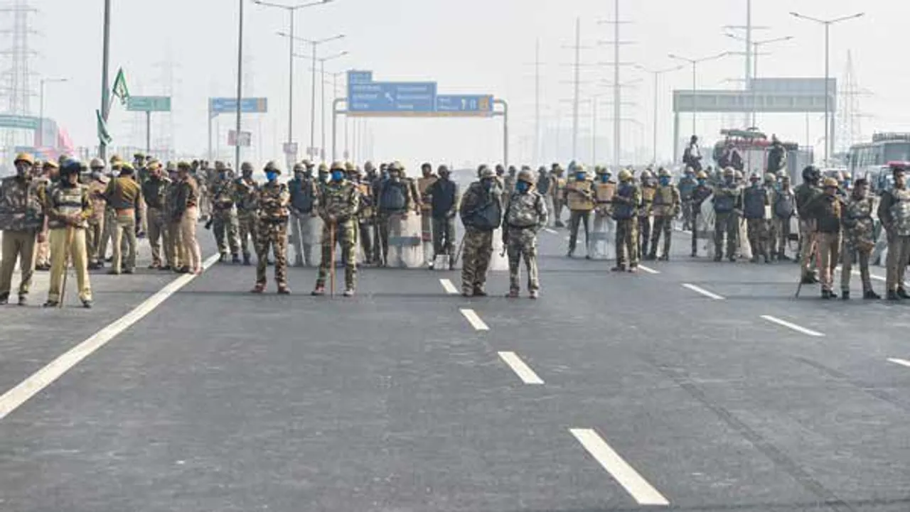 Delhi: 2 IPS Officers at Farmers’ Protest Site Test COVID-19+