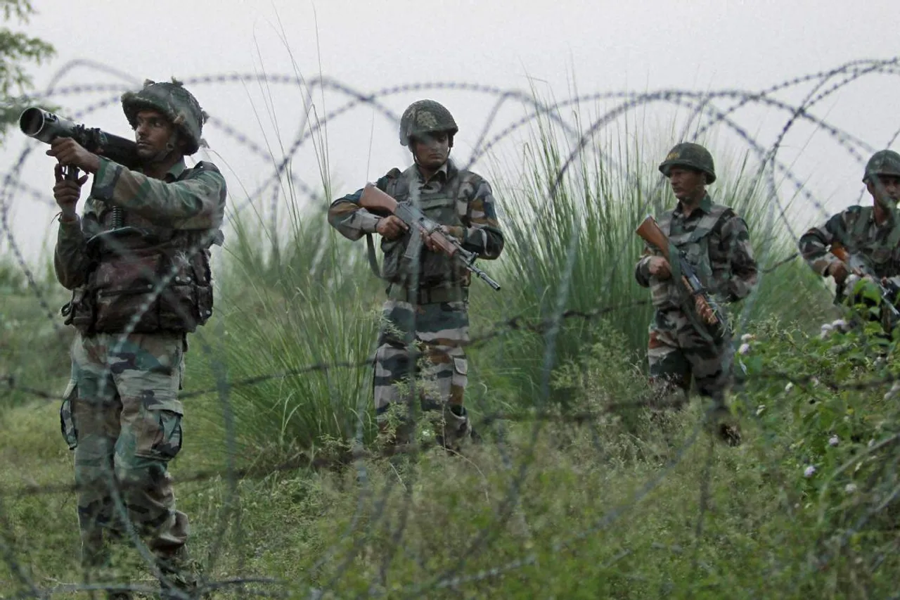 Indian Army Kills Two Pakistan Soldiers