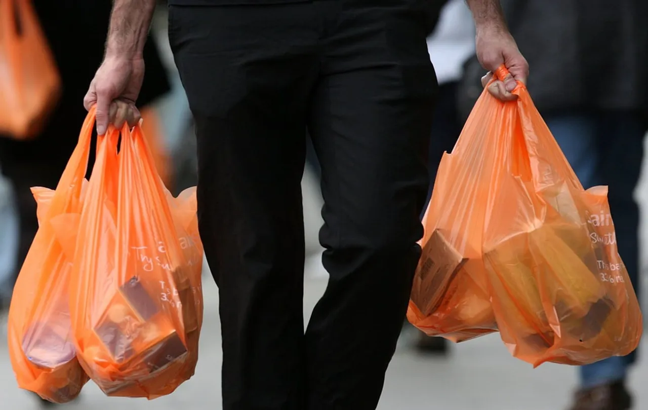 Kamrup (M) Admin to Impose Fine on Use & Selling of Plastics