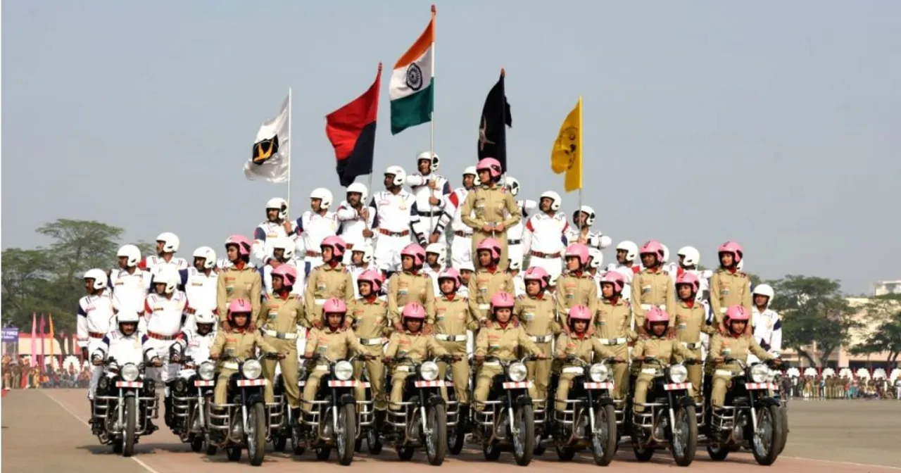 PM Modi, Amit Shah greets BSF on its raising day