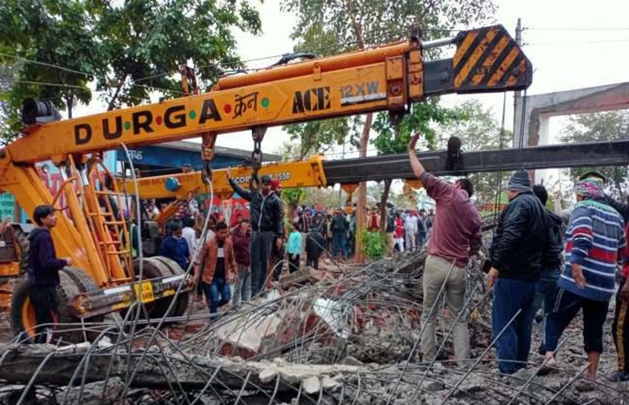 UP: 18 Killed After Roof Collapses At Crematorium