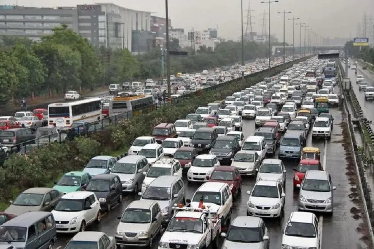 Govt To Impose ‘Green Tax’ On Older Vehicles Soon