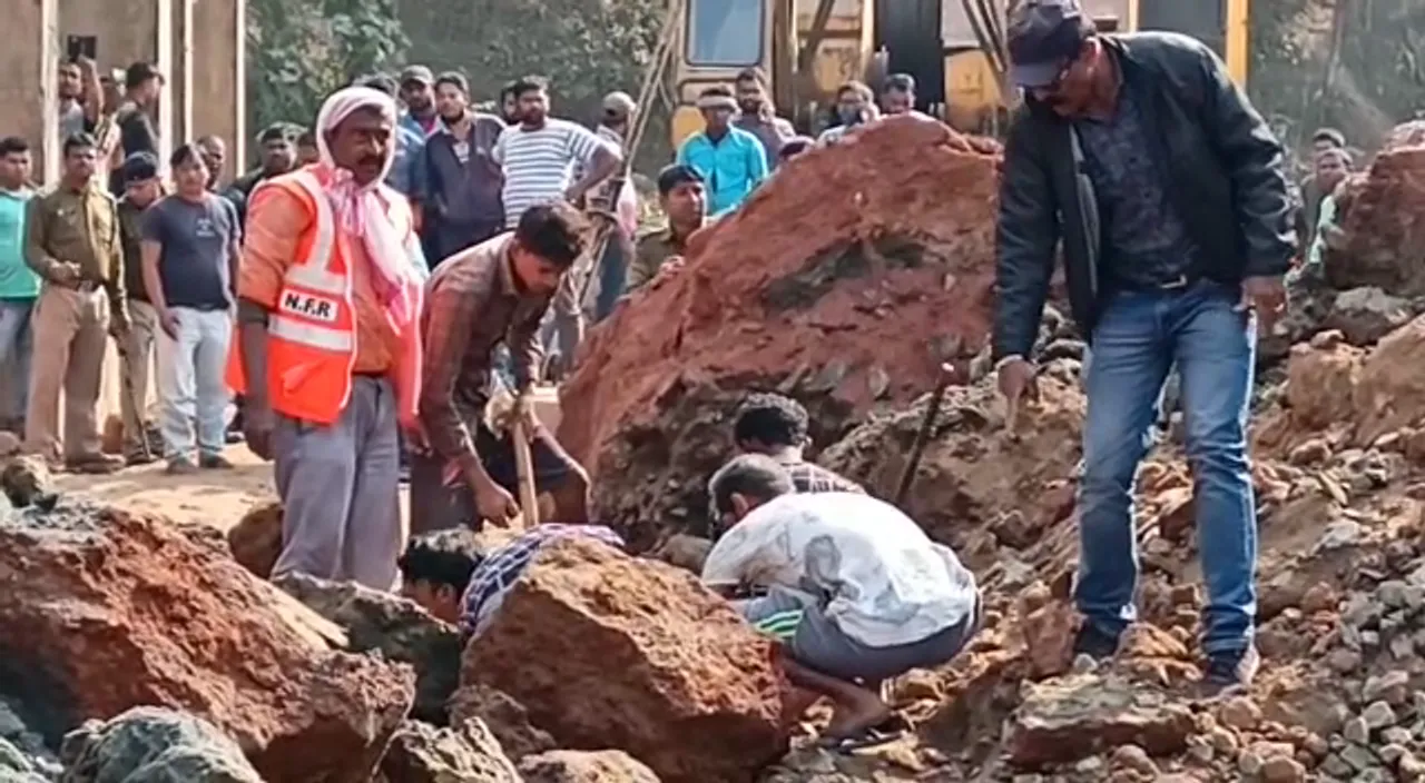 Chandrapur: 4 Labourers Rescued, 1 Killed In Landslide Incident