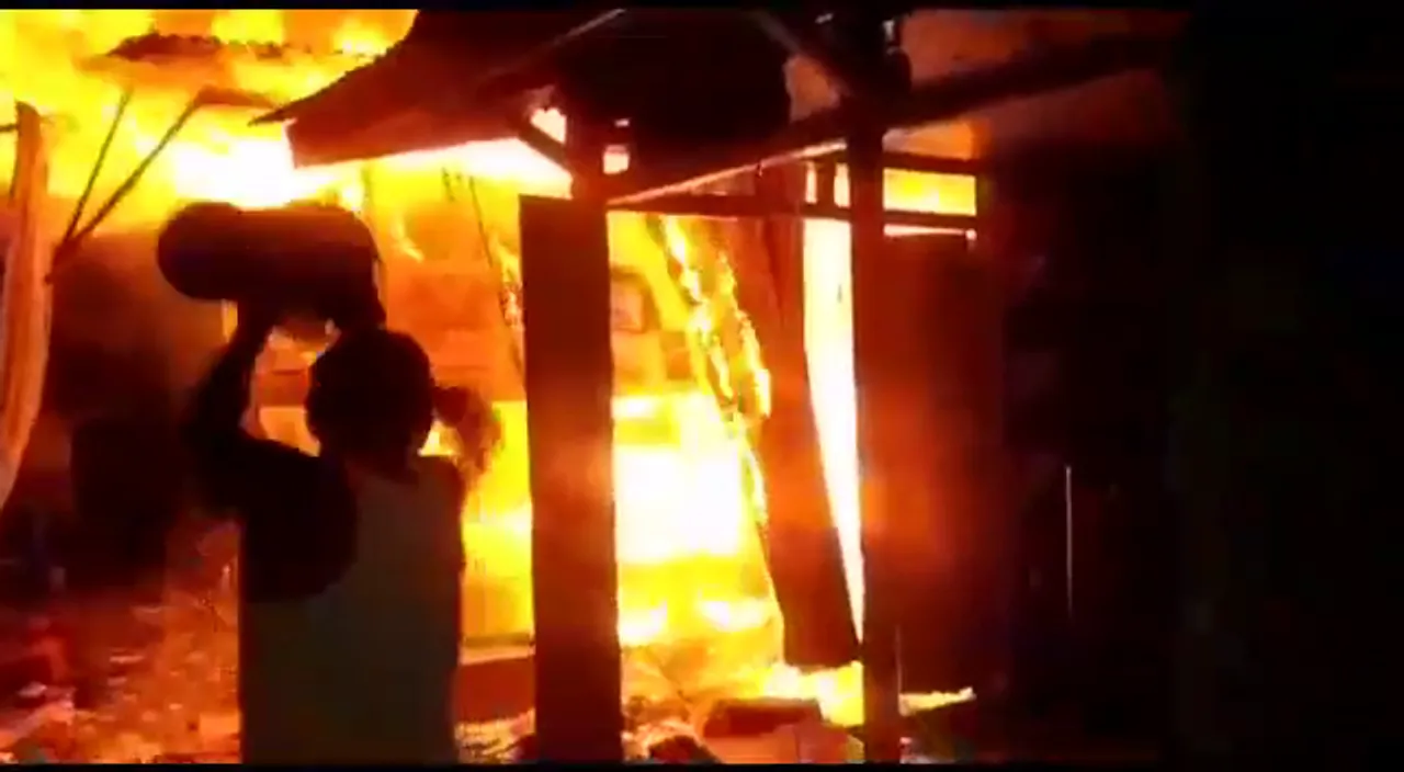 Fire Breaks Out At Mariani’s Daily Market