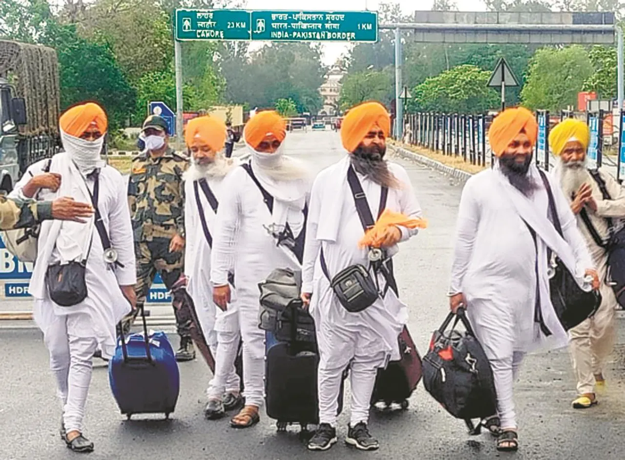 200 Sikh Pilgrims Test COVID +ve After Return From Pakistan