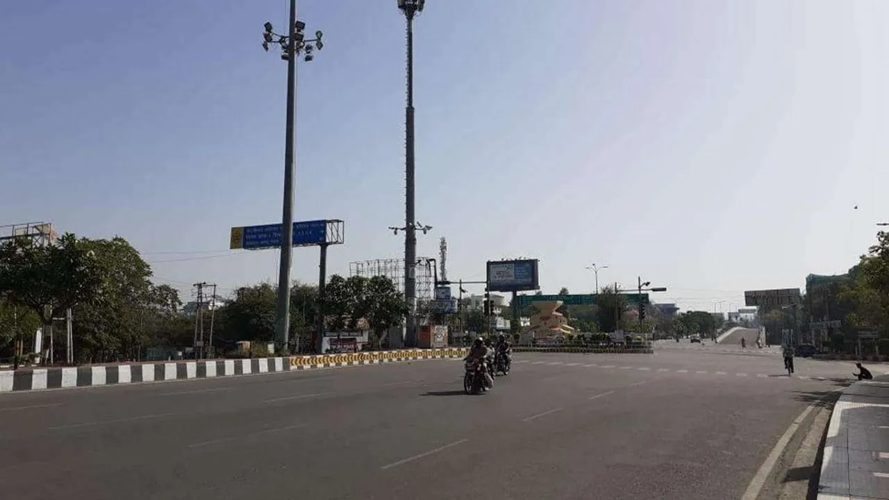 Delhi Under 6-Days Lockdown amid Surge in COVID Cases