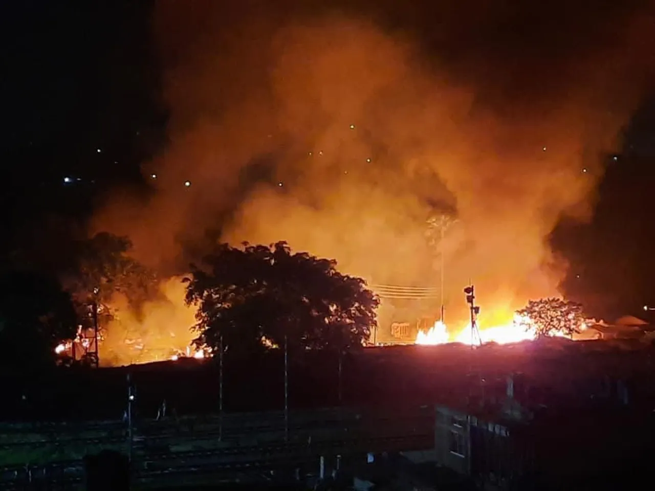 Ghy: Massive Fire Breaks Out In Bamunimaidan Daily Market