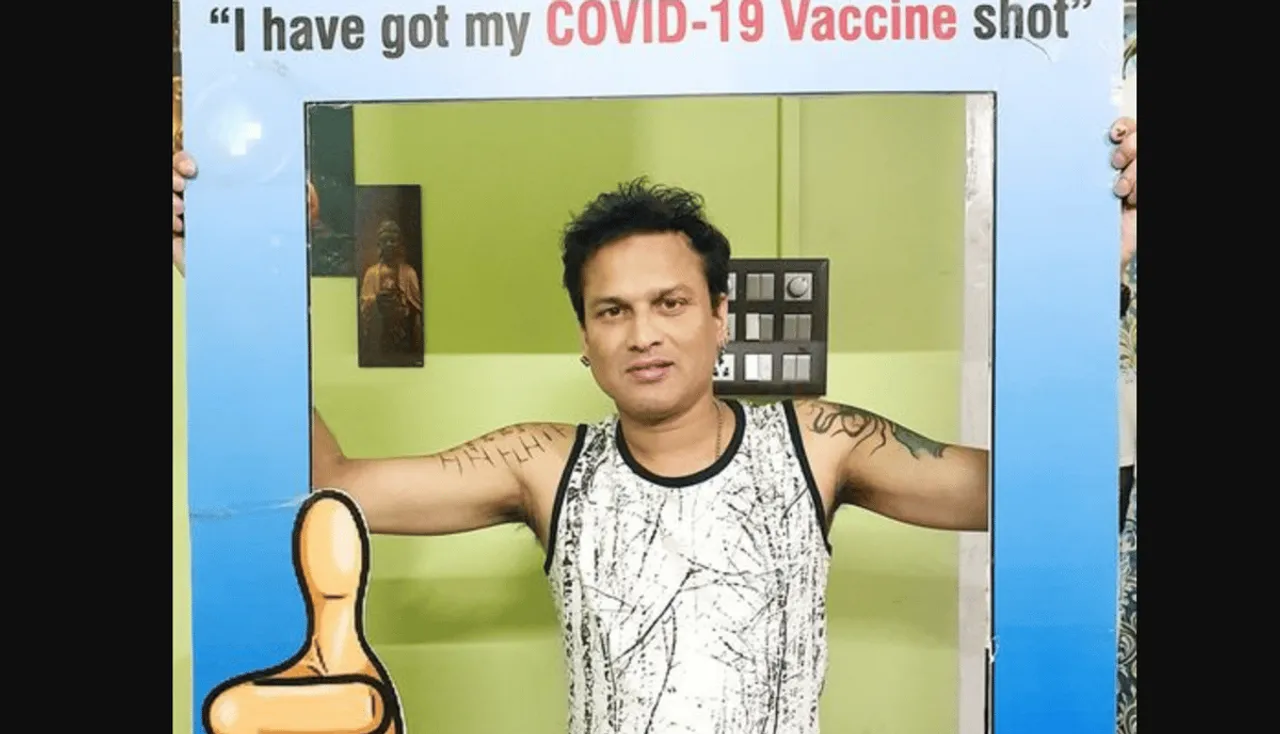 Zubeen Garg Receives First Dose Of COVID Vaccine
