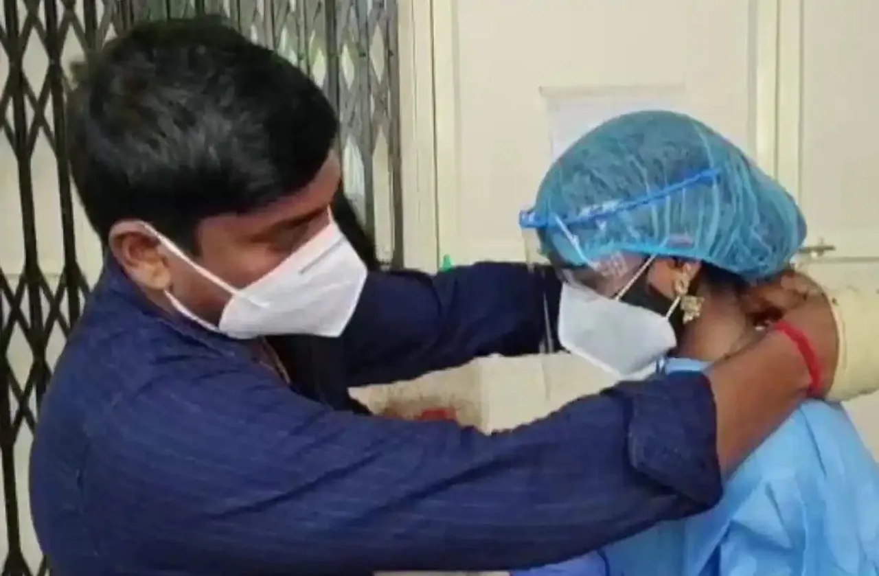 Groom Tests COVID +ve, Kerala Couple Gets Married In Hospital