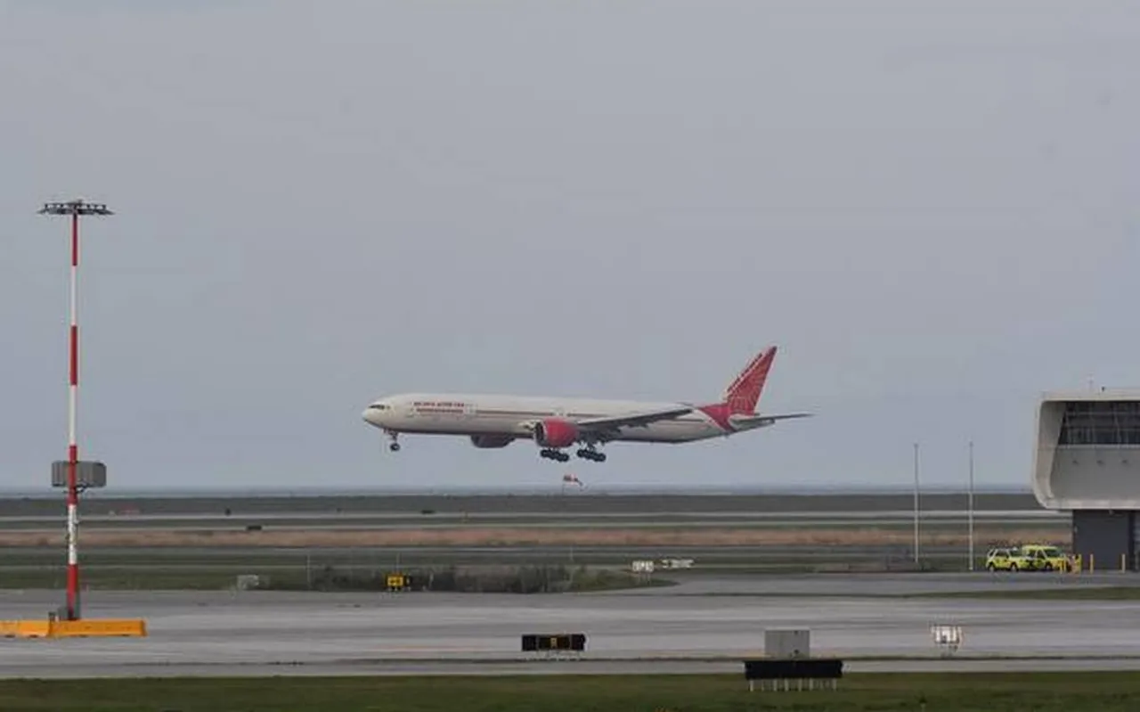 Canada Extends Flight Ban From India By 1 Month