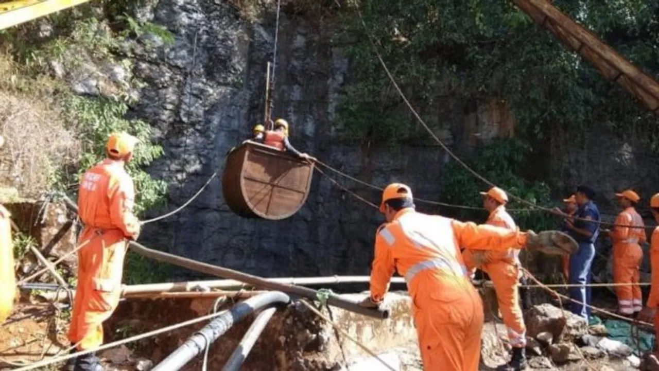 4 Out 5 Trapped Miners Are From Assam, Meghalaya Police Confirms