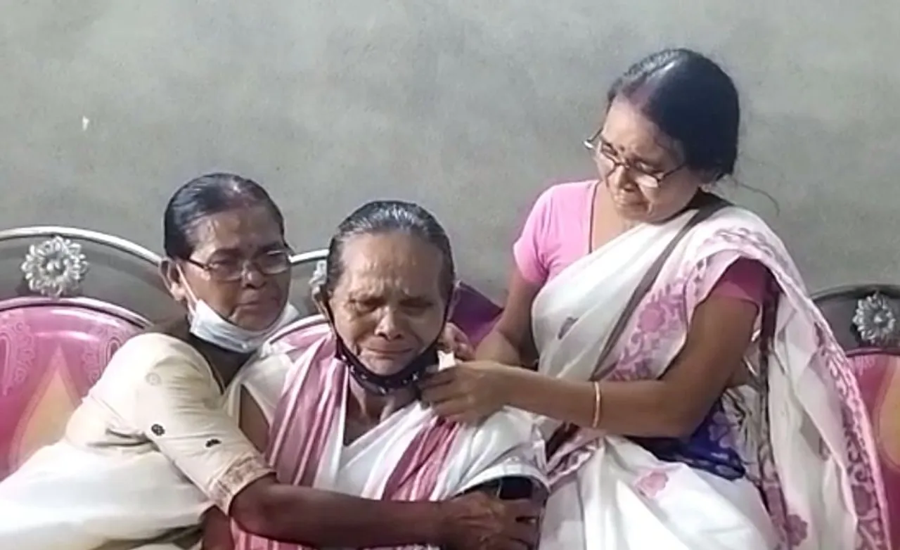 Akhil Gogoi’s Mother Bids Tearful Adieu to Her Imprisoned Son