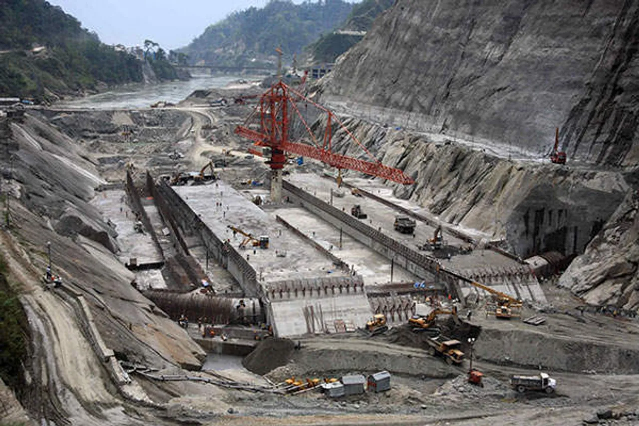 Assam: Subansiri Dam’s Guard Wall Collapses, Fuels Flood Fear