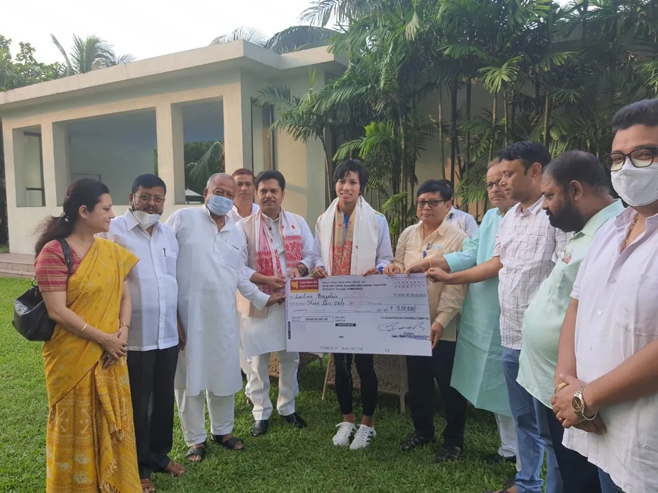 Assam Congress Hands Cheque Of Rs 3 Lakh To Lovlina Borgohain