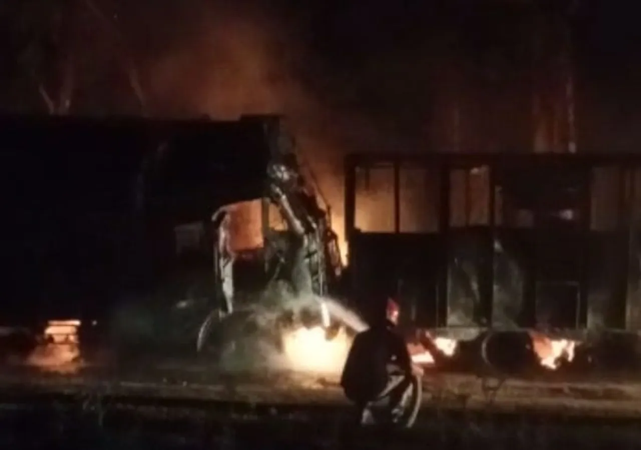 5 Killed After Miscreants Attacks And Sets Fire On Trucks At Dima Hasao
