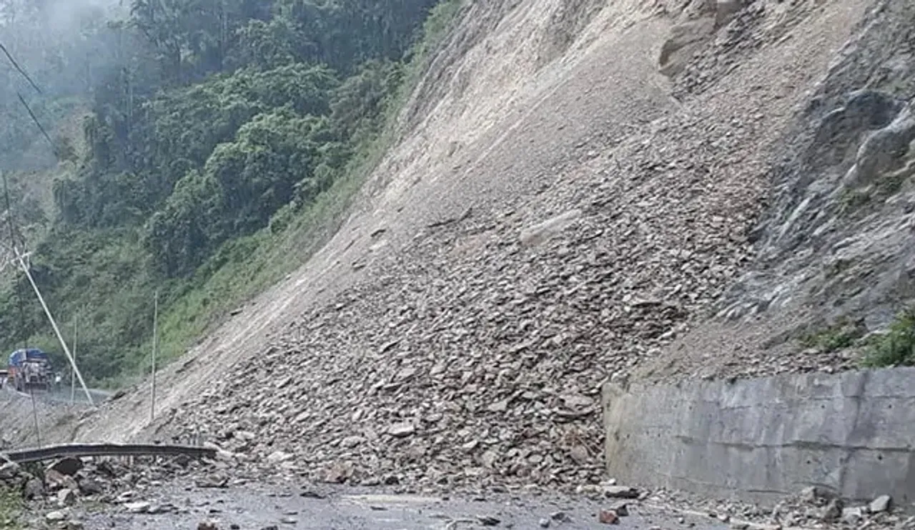 Landslides Cut Off Sikkim From Rest Of India, NH 10 Blocked